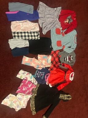 Girls Mixed Clothing Bundle size 6/7